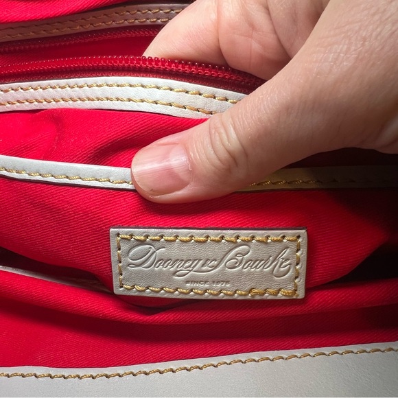 Dooney & Bourke Florentine Leather Satchel Bucket Handbag Purse Tote Ecru White - Picture 5 of 11